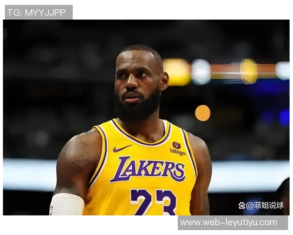 詹姆斯赞球队战术艾顿多面手能力出众可助攻掩护 詹姆斯赞球队战术艾顿多面手能力出众可助攻掩护