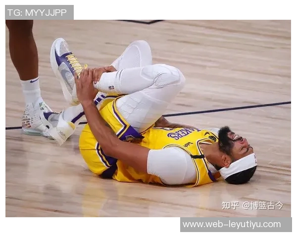 尽管努力拼搏戴维斯全场独得26分11篮板却难阻球队失利