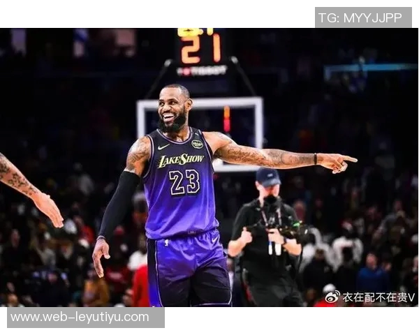 拓记:开拓者赛季初对决湖人詹姆斯缺席可能性分析 拓记:开拓者赛季初对决湖人詹姆斯缺席可能性分析